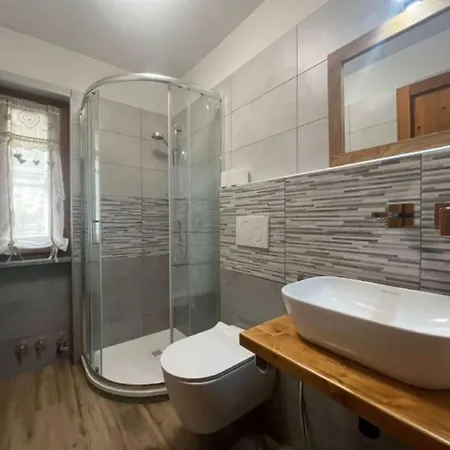 Casa Camos Cervinia Апартаменти *