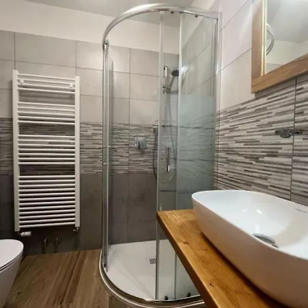 Casa Camos Cervinia Брей-Червінія