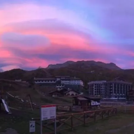 Casa Camos Cervinia Брей-Червінія