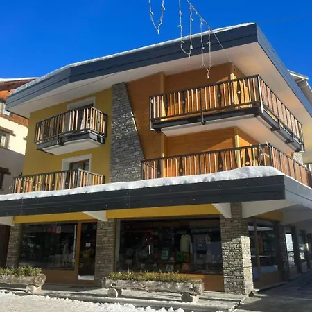 Casa Camos Cervinia Διαμέρισμα *